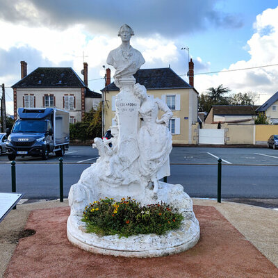 MONUMENT COLARDEAU