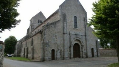 EGLISE SAINT-ETIENNE ET SAINTE-MADELEINE  LE PUISET